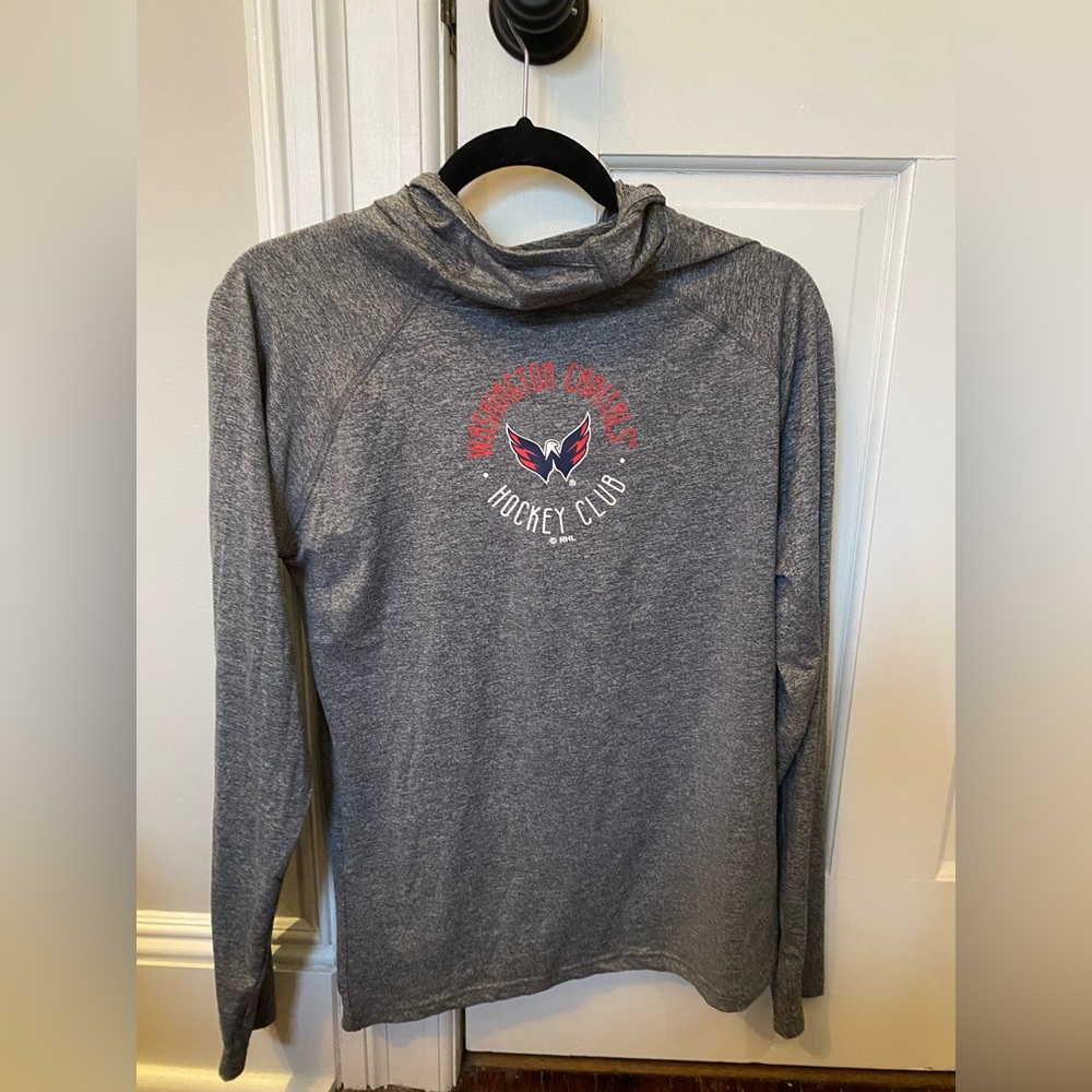 Women’s Washington Capitals Hockey Club Hoodie (size S)